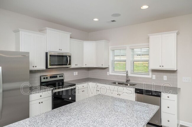 Building Photo - 132 Strongridge Trl