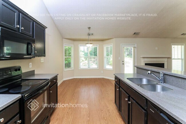 Building Photo - 305 Cole Creek Dr