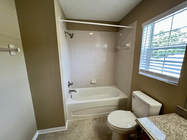 Building Photo - 10904 Summerton Dr
