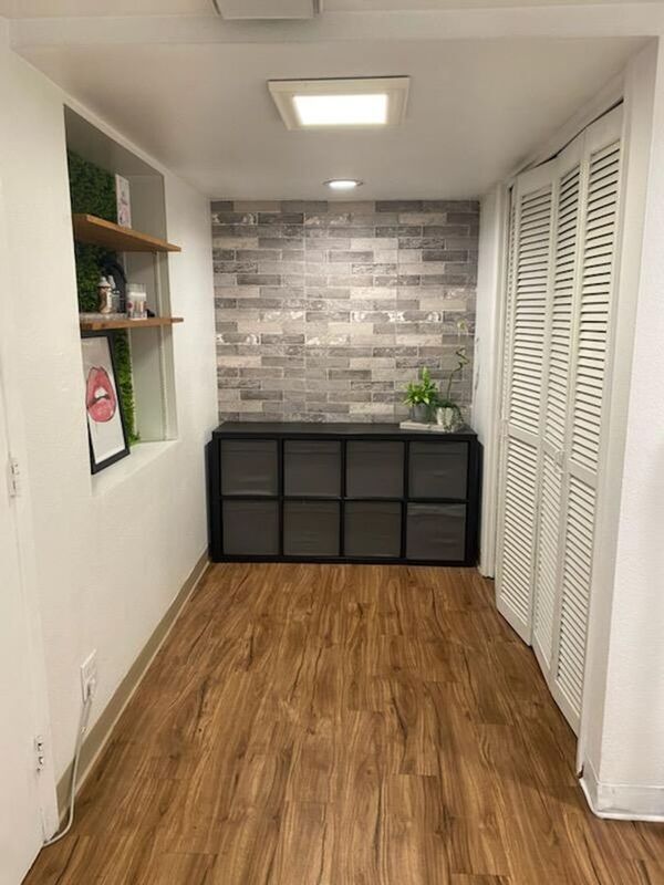 Building Photo - 822 NW 21st Ave