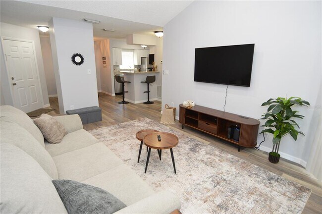 Building Photo - 8754 Mallard Reserve Dr