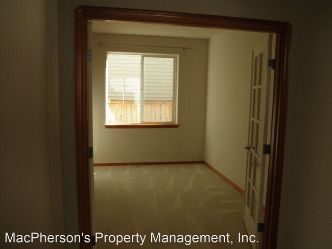 Building Photo - 3 br, 2.5 bath House - 7526 NE 204th Pl