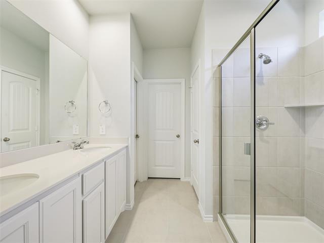 Building Photo - 3225 Sedge Grass Dr