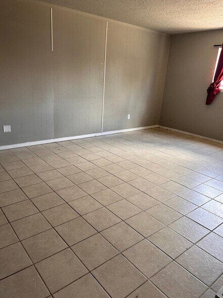 Building Photo - 1018 Plover Ln
