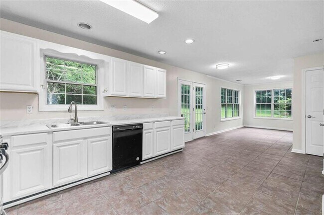 Building Photo - 405 Mt Vernon Ct