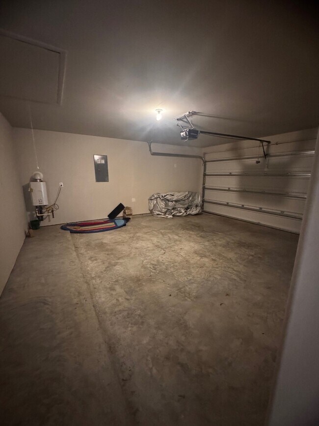 Building Photo - 5515 Russett Bay Ct