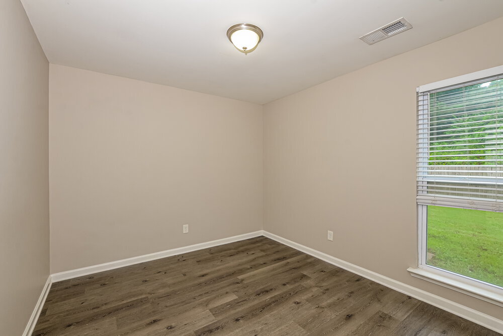 Building Photo - 13183 Sandbourne S