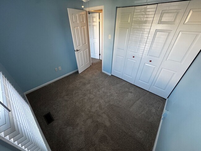 Building Photo - 3226 Split Oak Ct