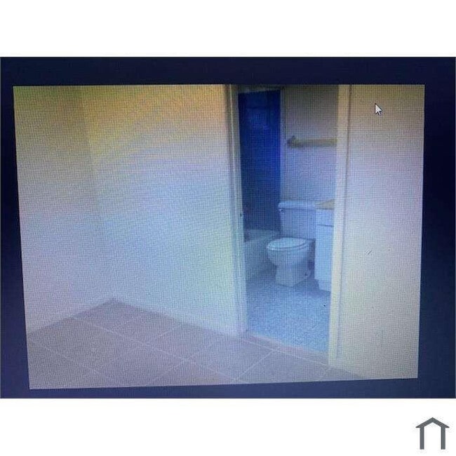 Building Photo - 3370 NW 8th Pl