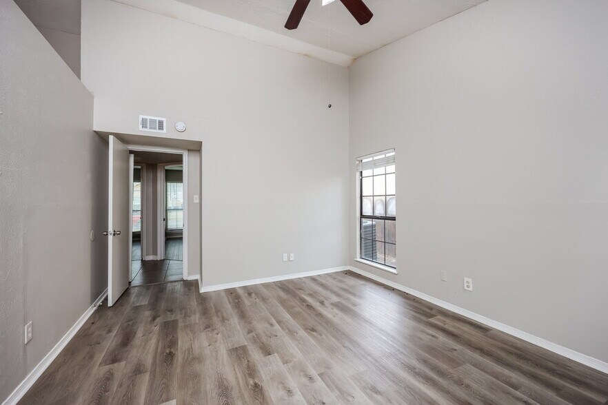 Building Photo - 5322 Brookport Dr