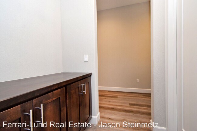 Building Photo - 3 br, 3 bath House - 280 Starboard