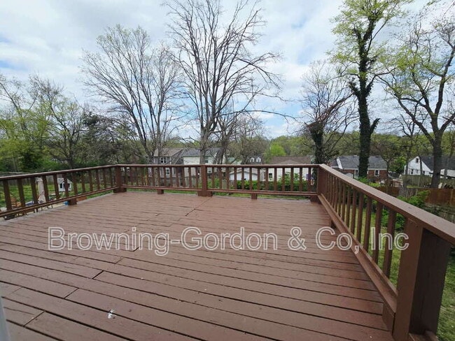 Building Photo - 1207 Sunnymeade Dr