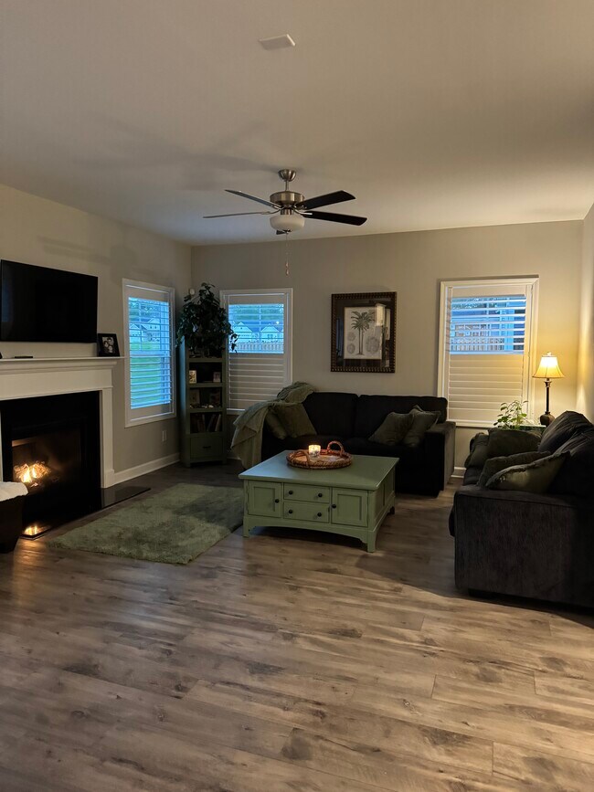 Building Photo - 110 Sea Breeze Ct
