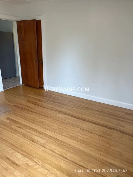 Building Photo - 33 Violette Ave