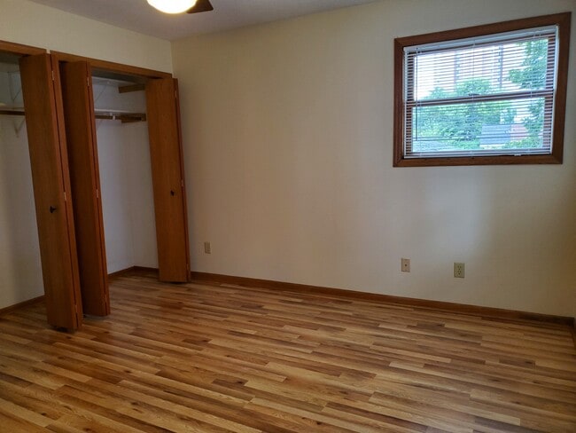 Building Photo - 1519 Portland Ave S