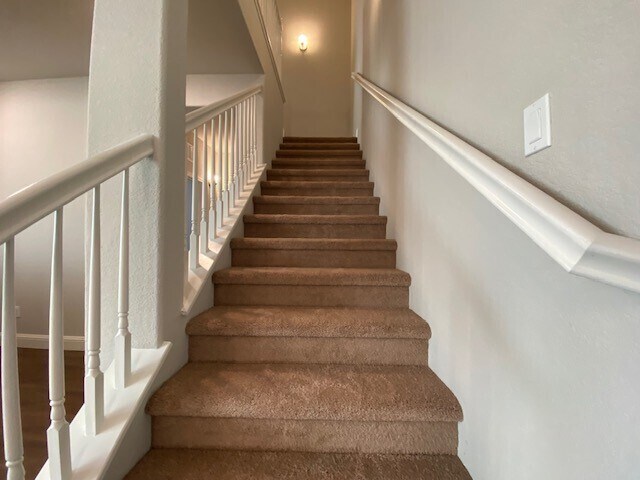 Building Photo - Modern 4bd/3ba 1930 sq. ft. home in Rancho Cordova!