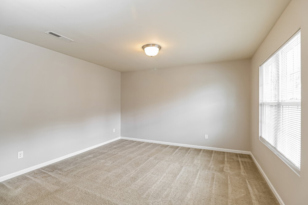 Building Photo - 164 Autumn Bluff Cir