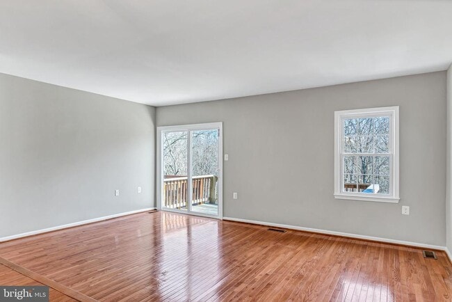 Building Photo - 12109 Stallion Ct