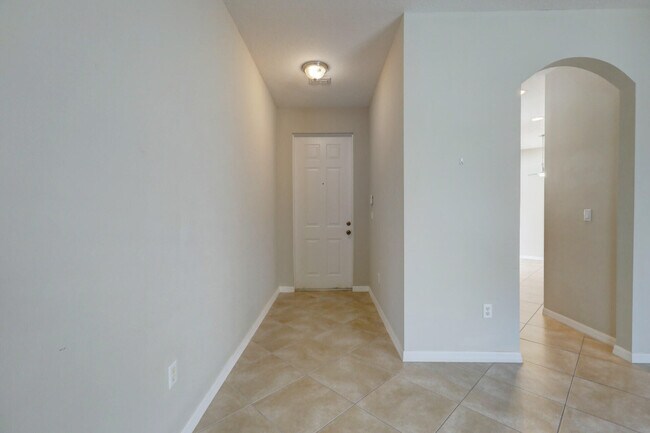 Building Photo - 9516 SW Flowermound Cir