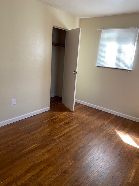 Master Bedroom - 5512 Clearview Rd
