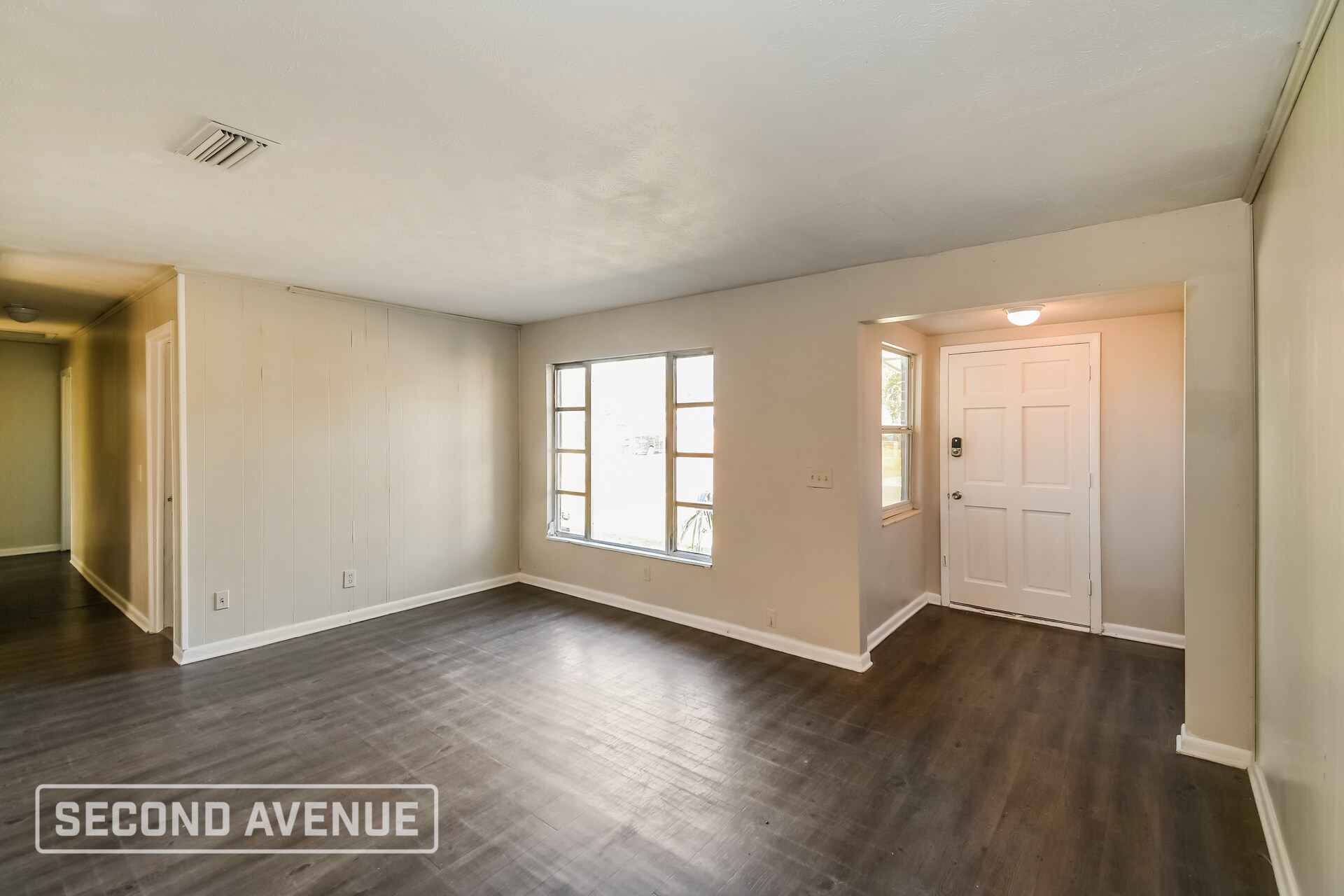 Building Photo - 6536 Manhattan Dr