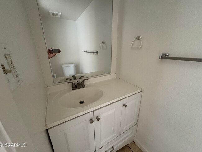 Building Photo - 6729 N 44th Ave