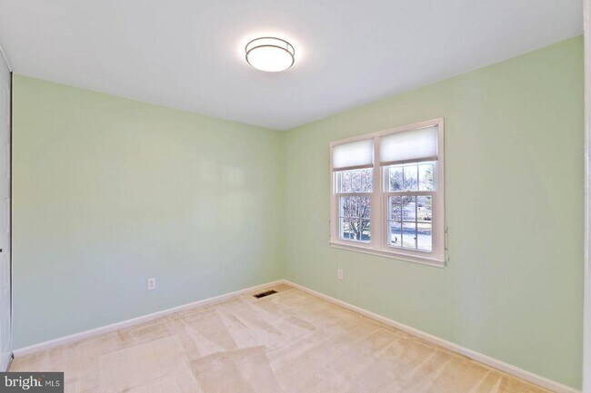 Building Photo - 9711 Cinnamon Creek Dr