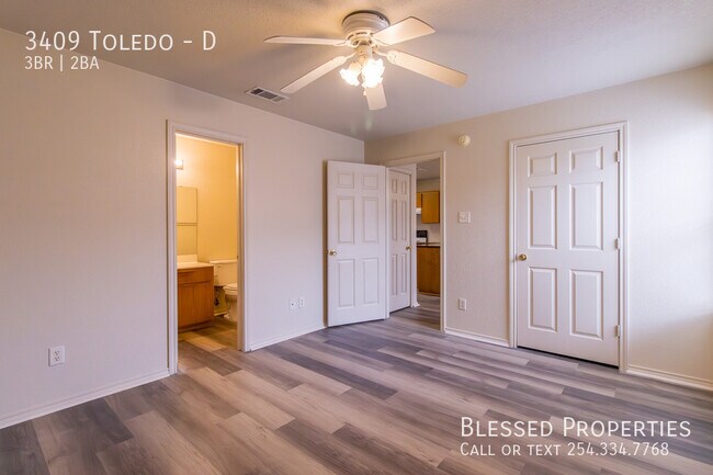 Building Photo - 3409 Toledo-D