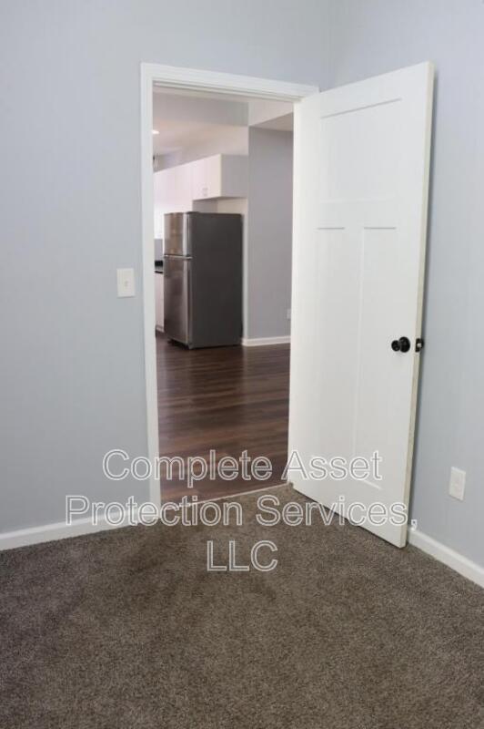 Building Photo - 7302 W Taft St