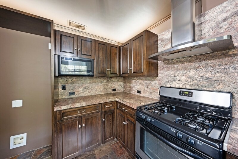 Building Photo - 3953 W 178th St