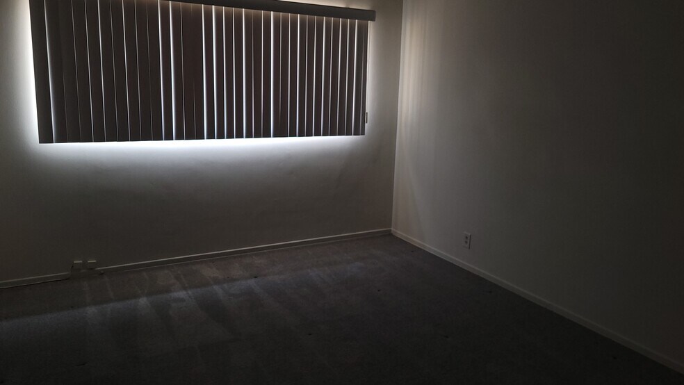 bedroom - 12015 Lamanda St