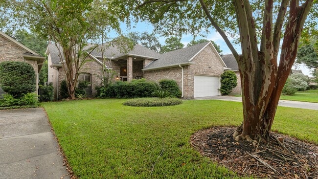 Building Photo - 14918 Plantation Oak Dr