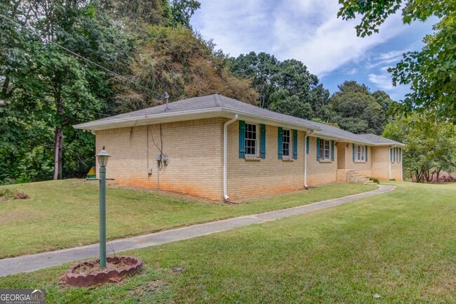 Building Photo - 135 Bruce Ln