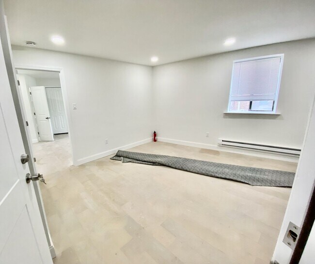 Building Photo - 2626 S Watts St.