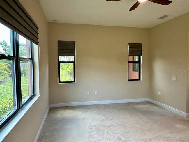 Building Photo - 26720 Weiskopf Dr