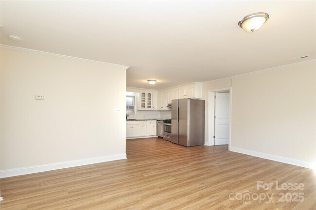 Building Photo - 937 Green Cir Dr