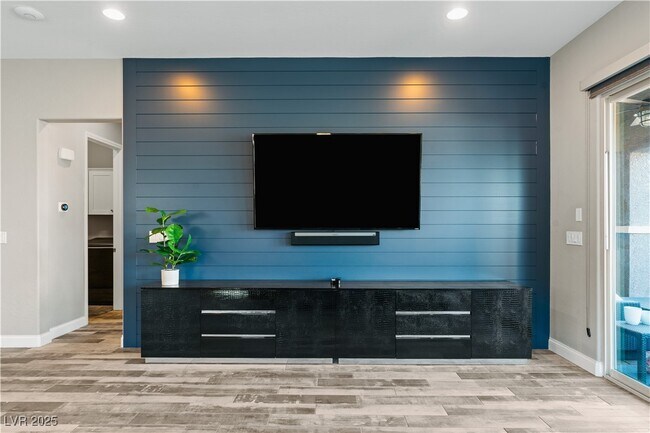 Building Photo - 359 Con Brio Ln