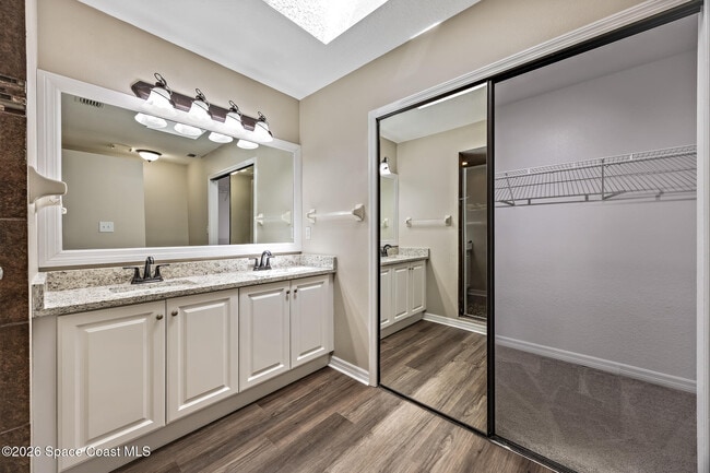 Building Photo - 6080 Chapman St