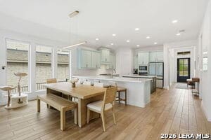 Building Photo - 24062 Sidehill Lie