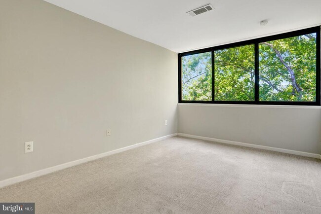 Building Photo - 4 S Van Dorn St