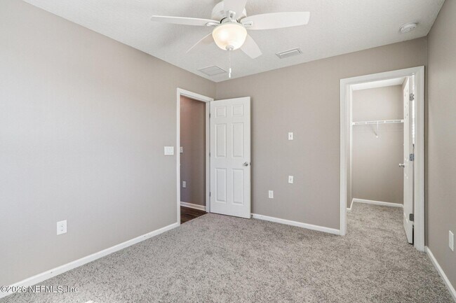 Building Photo - 404 Hepburn Rd