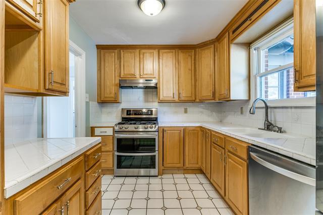 Building Photo - 10527 Solta Dr