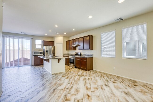 Building Photo - Great 3 bedroom home close to Nellis AFB