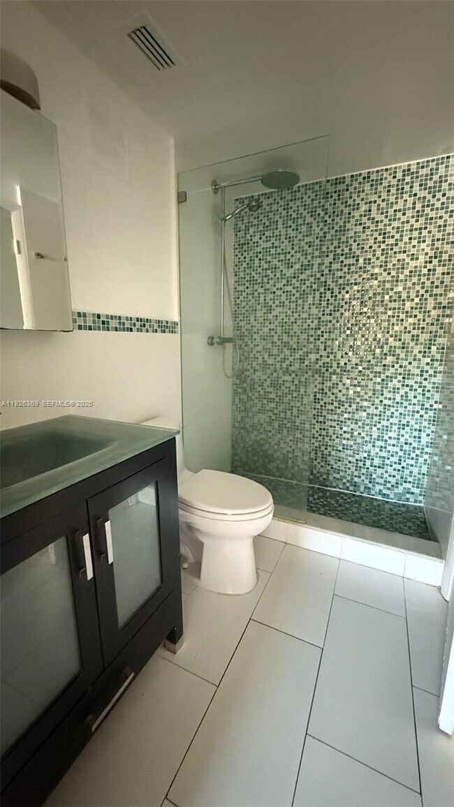 Building Photo - 1540 Meridian Ave