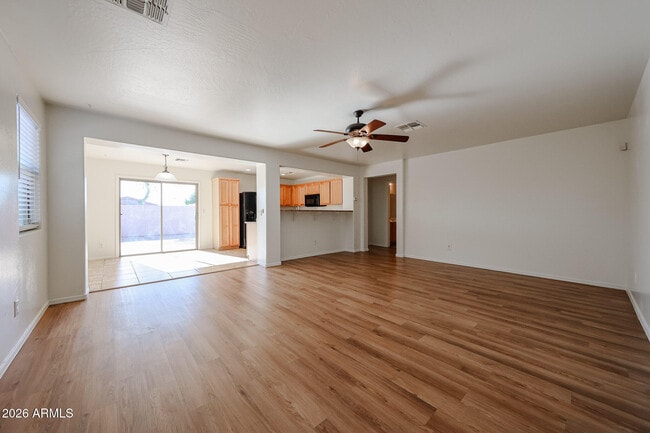 Building Photo - 25025 W Dove Mesa Dr