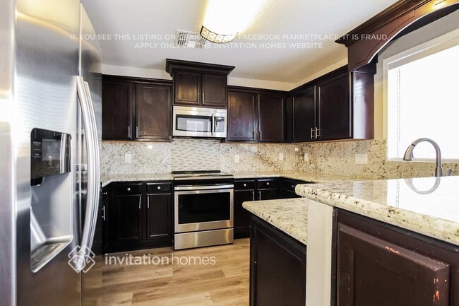 Building Photo - 11502 W Shaw Butte Dr