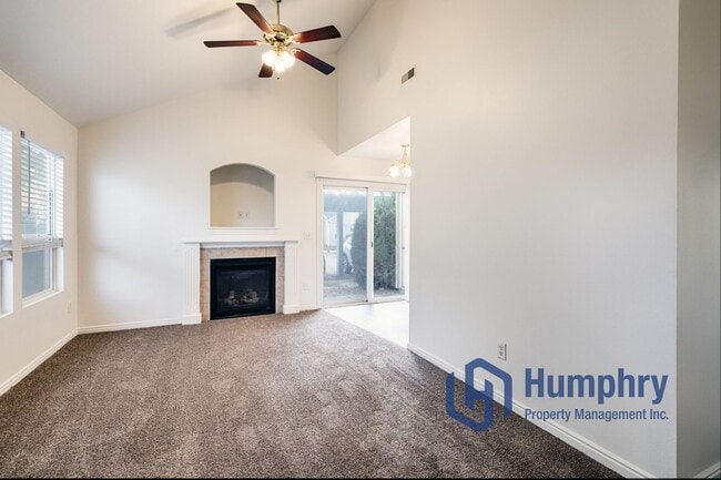 Building Photo - Charming two bedroom property