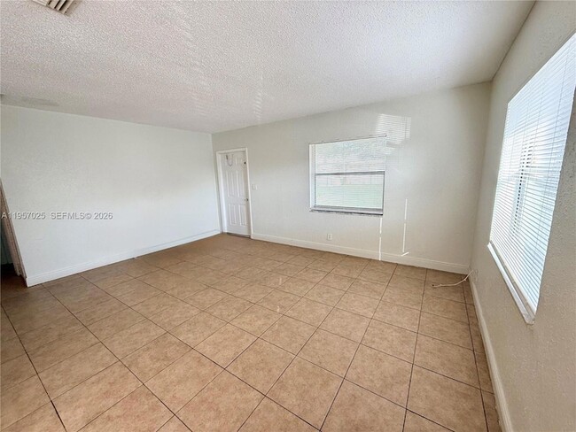 Building Photo - 1491 NW 20th St