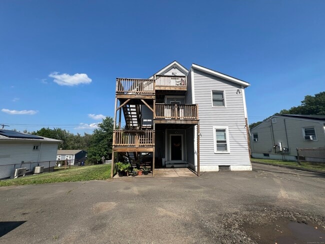 Building Photo - 16 Sycaway St