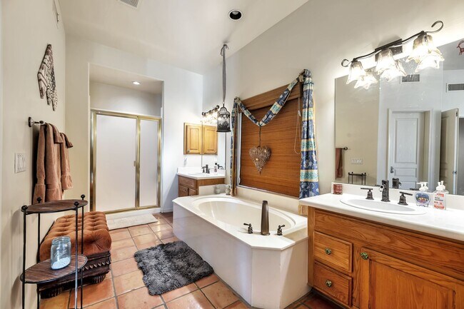 Building Photo - Discover Luxury Living at McDowell Mountai...